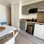 Apartment Design & Confort Proche Plages Et Acces Ile De Re - Parking & Wifi Gratuit La Rochelle (Charente-Maritime)
